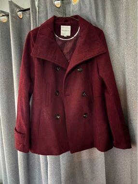 Thread & Supply Women's Burgundy Double-Breasted Wool Blend Peacoat, Size Medium